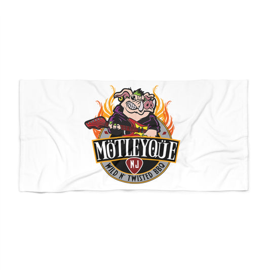 Motley Que - Beach Towel